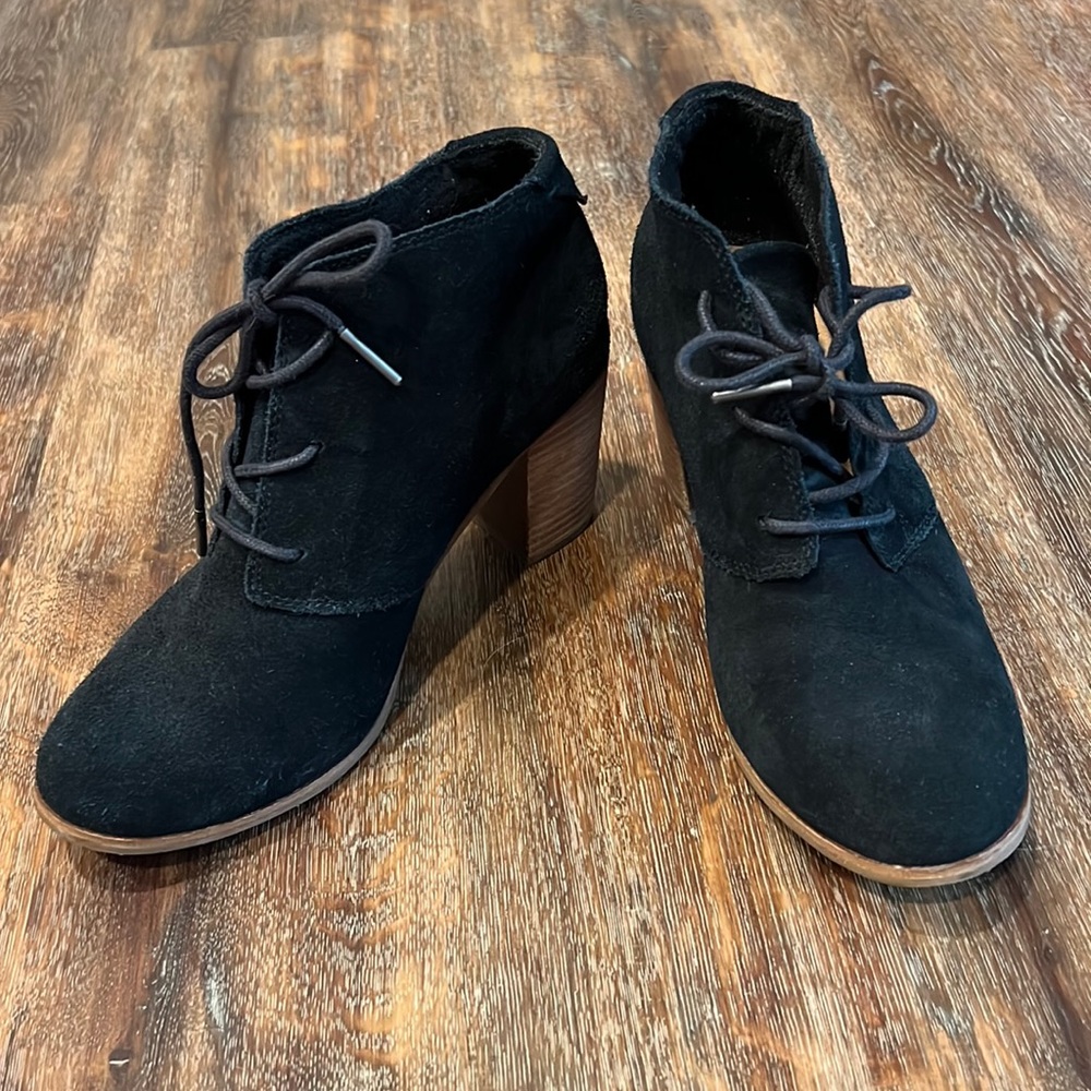 Toms lace up leather booties
